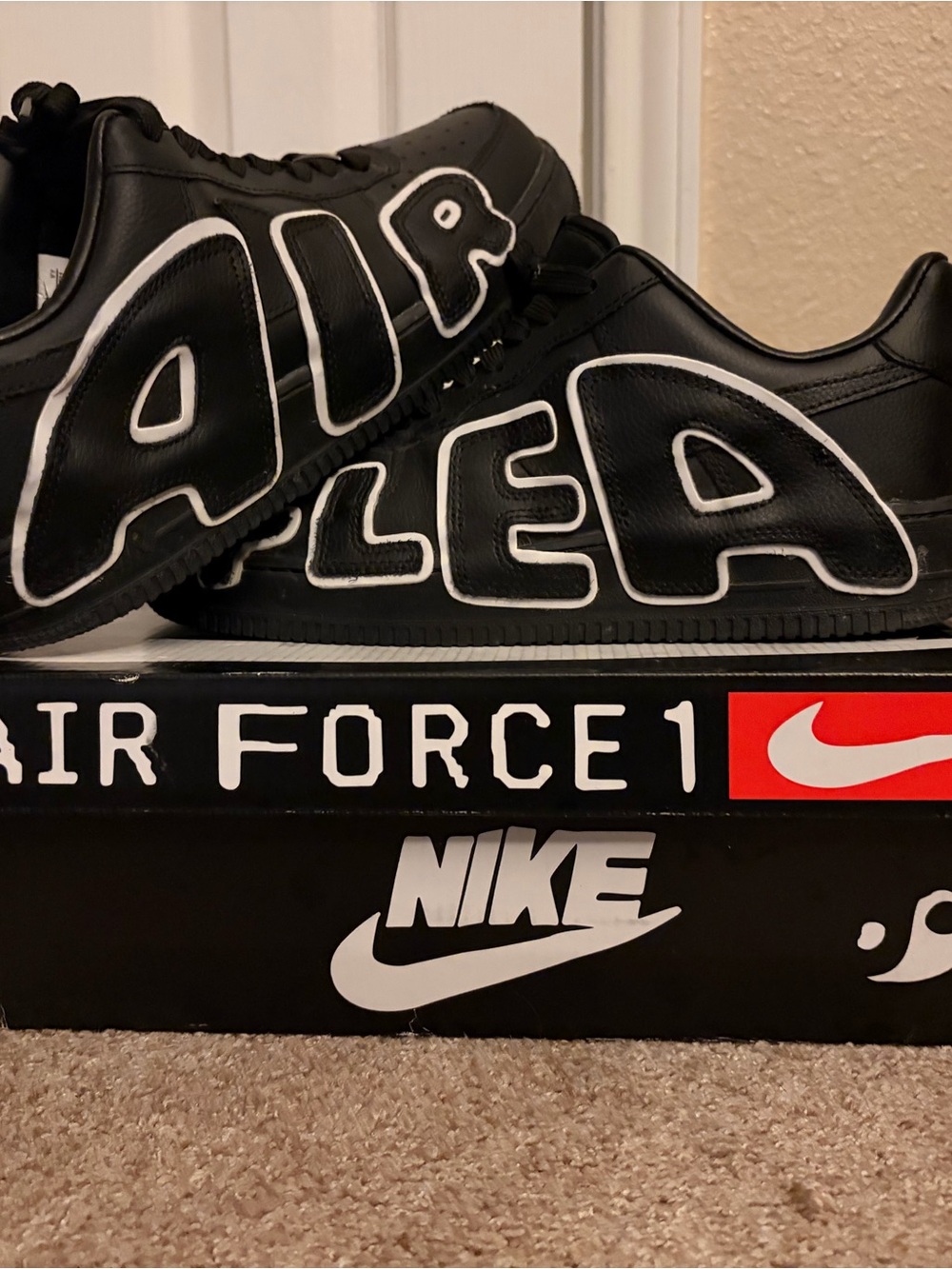 Nike Black Low-Top Sneakers with Multicolor Accent